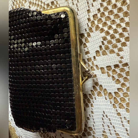 Vintage 1950’s Coin Purse w/ Metal Clasp - Picture 4 of 4